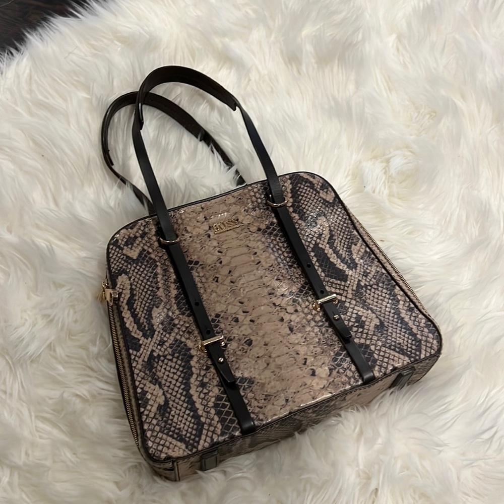 Hugo Boss brown snakeskin purse with gold hardware 🐍